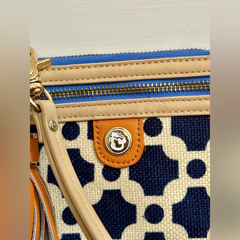 Spartina 449 Wallet - Picture 2 of 4